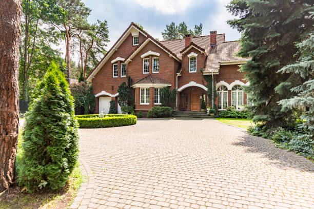 Best Affordable Driveway Paving  in Freeport, PA